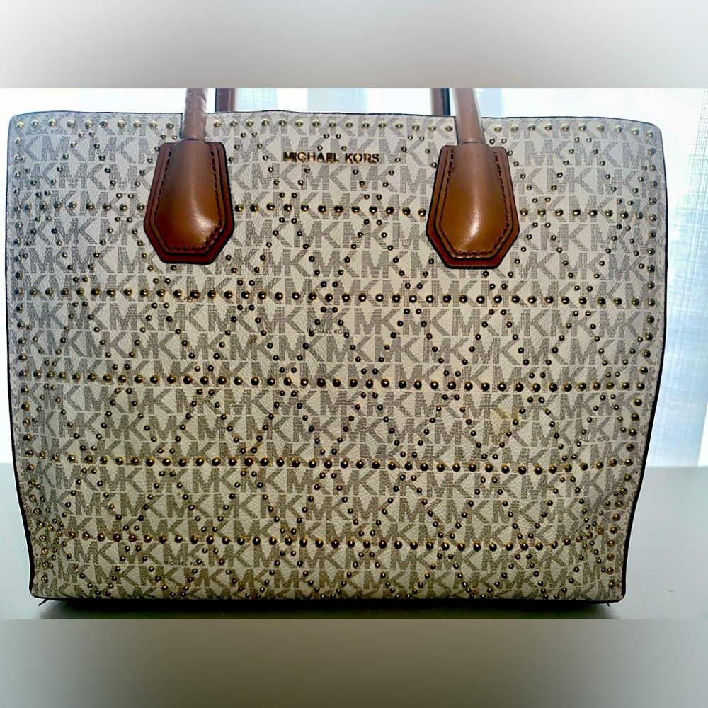 Michael Kors Purse w/ Wallet